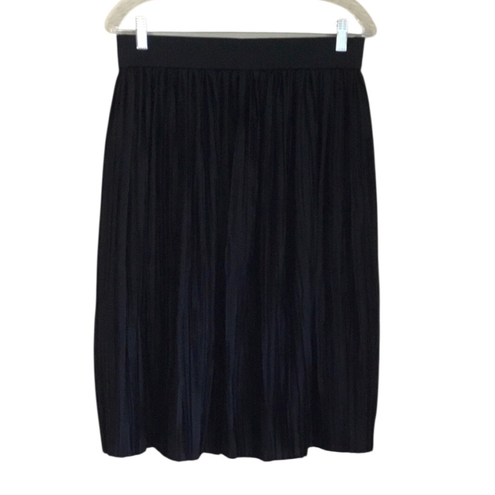 St. John Couture Black Lined Pleated Crepe Silk Skirt